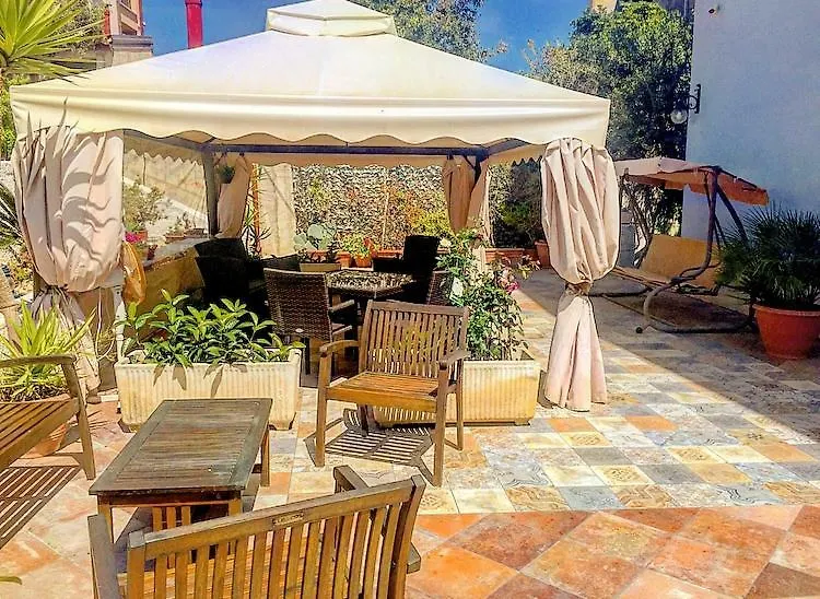 Villa Lu Marina di Palma Bed & Breakfast